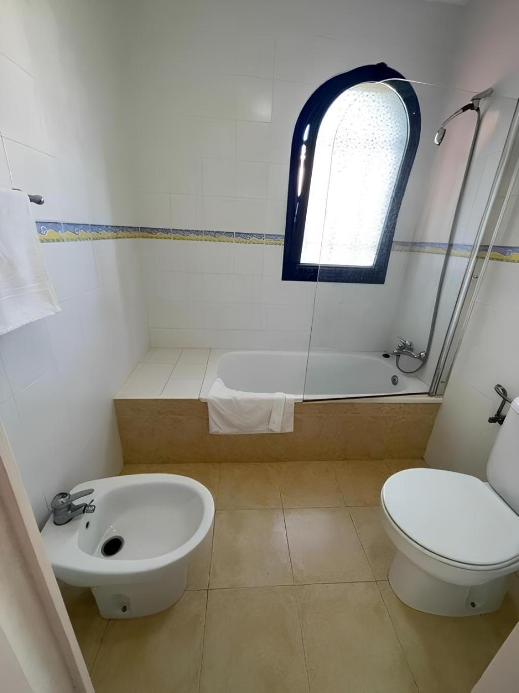 Bonita Villa Con Propio Entrada Y Con Piscina Сан-Бартоломе Экстерьер фото