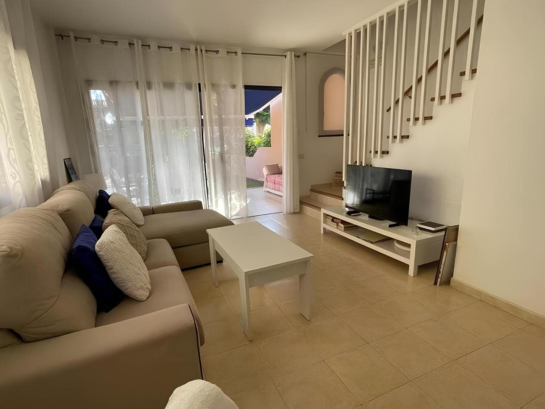 Bonita Villa Con Propio Entrada Y Con Piscina Сан-Бартоломе Экстерьер фото